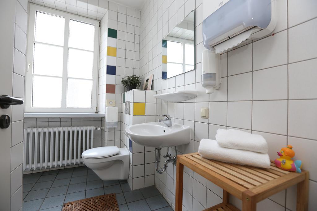 Kolping Hostel Trier im Warsberger Hof Zimmer foto