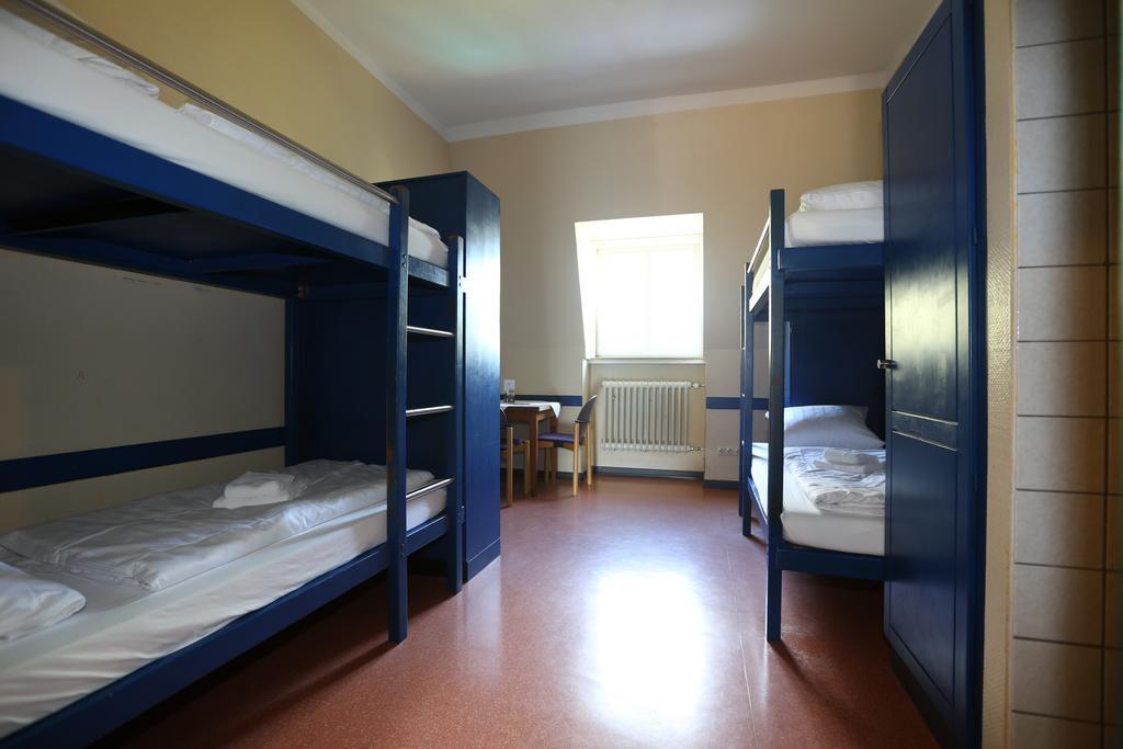Kolping Hostel Trier im Warsberger Hof Zimmer foto